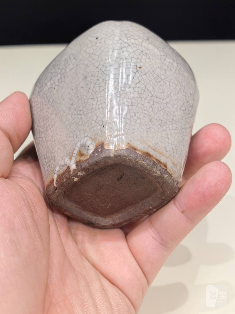 元 哥窑侈口小方罐 - 图12